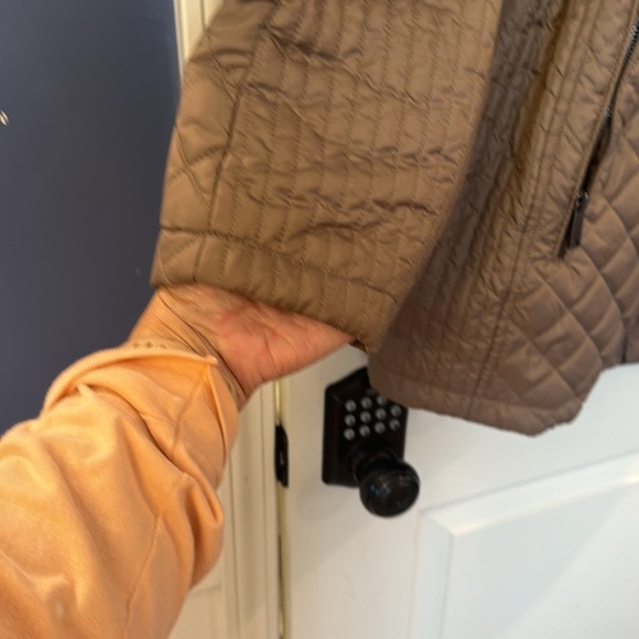 Women’s TOWER by London Fog TRUFFLE Hooded Quilted Puffer Coat Jacket size Large - Picture 5 of 16